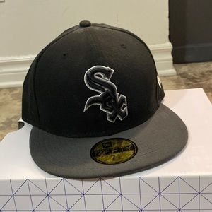 Black fitted white Sox hat